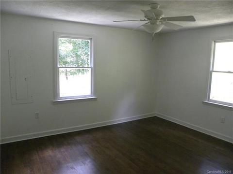 35 Munich Ln, Clyde, NC 28721 photo 20