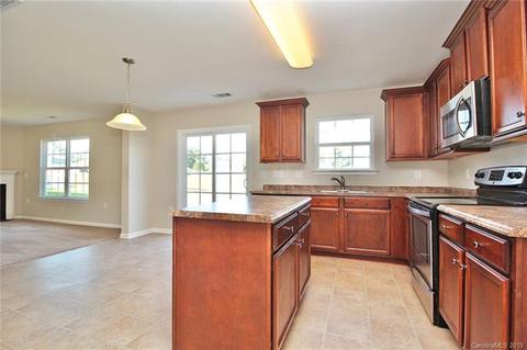 216 Lindpoint Ln, Monroe, NC 28110 photo 7