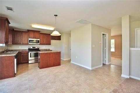 216 Lindpoint Ln, Monroe, NC 28110 photo 11