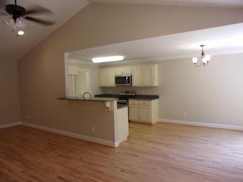 992 Maple Glen Dr, Conover, NC 28613 photo 5