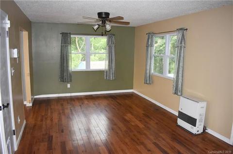 178 Fox Ln, Canton, NC 28716 photo 4