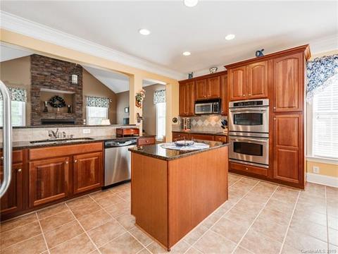 1001 Creekwalk Dr, Stanley, NC 28164 photo 10