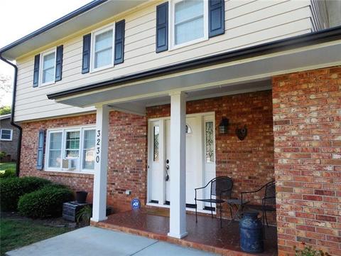 3230 7th Street Ne Dr NE, Hickory, NC 28601 photo 4