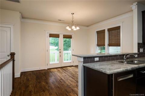 347 Spring St, Davidson, NC 28036 photo 7