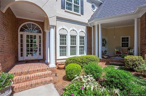 19833 River Falls Dr, Davidson, NC 28036 photo 5