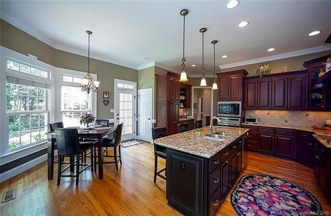19833 River Falls Dr, Davidson, NC 28036 photo 23