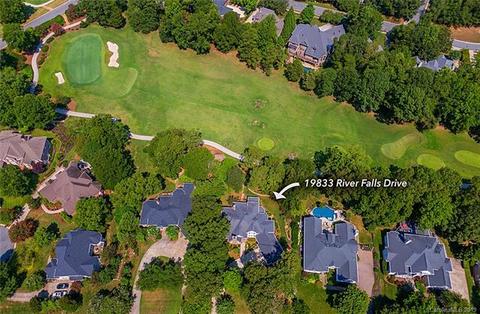 19833 River Falls Dr, Davidson, NC 28036 photo 6