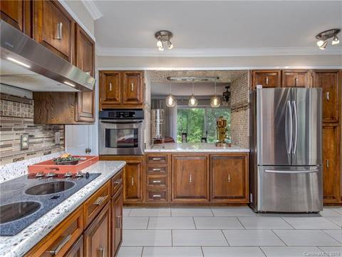 68 Shuler Rd, Candler, NC 28715 photo 5