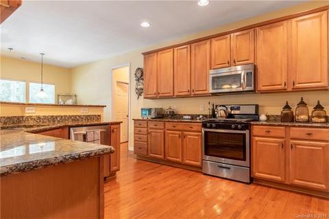 319 Lorraine Rd, Fort Mill, SC 29708 photo 6