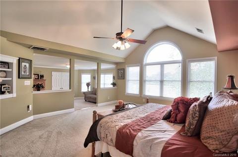 10229 Treetop Ln, Cornelius, NC 28031 photo 23