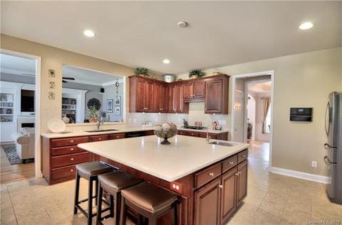 10229 Treetop Ln, Cornelius, NC 28031 photo 14