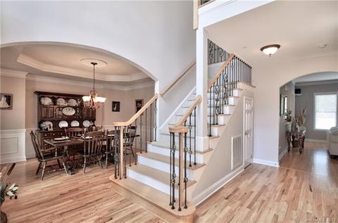 10229 Treetop Ln, Cornelius, NC 28031 photo 6