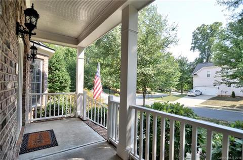 10229 Treetop Ln, Cornelius, NC 28031 photo 5