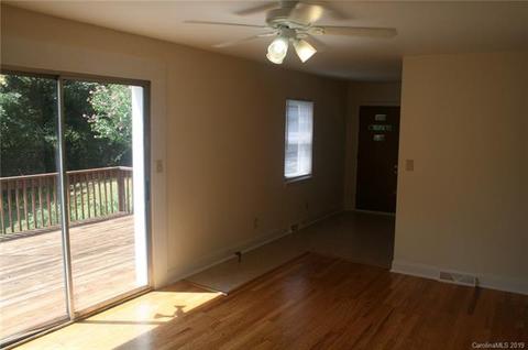 33 Bobo Dr, Fairview, NC 28730 photo 9
