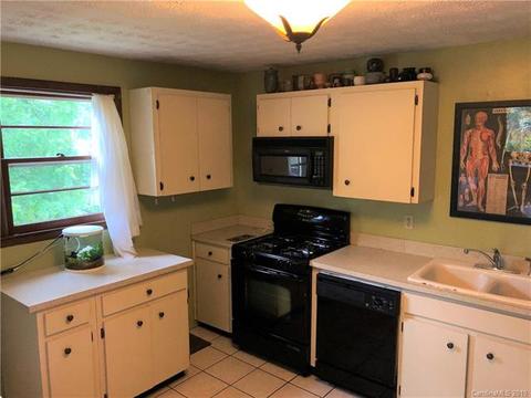 87 Cresent Loop, Canton, NC 28716 photo 15
