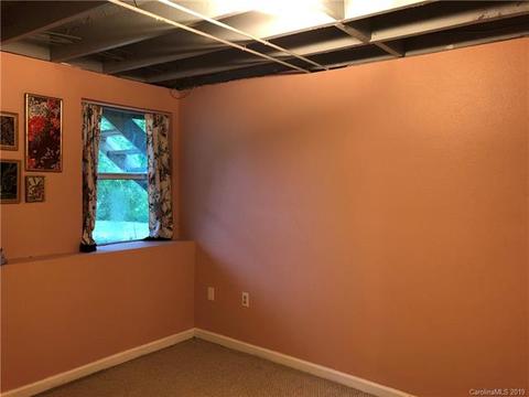 87 Cresent Loop, Canton, NC 28716 photo 23