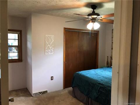 87 Cresent Loop, Canton, NC 28716 photo 8