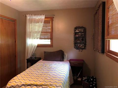 87 Cresent Loop, Canton, NC 28716 photo 13