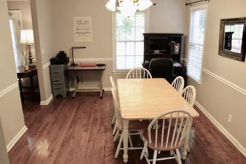 3935 Den Dr, Hickory, NC 28602 photo 7