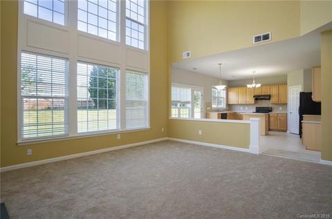 14126 Eldon Dr, Charlotte, NC 28277 photo 6