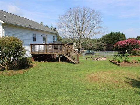 1358 Pear Dr, Conover, NC 28613 photo 23