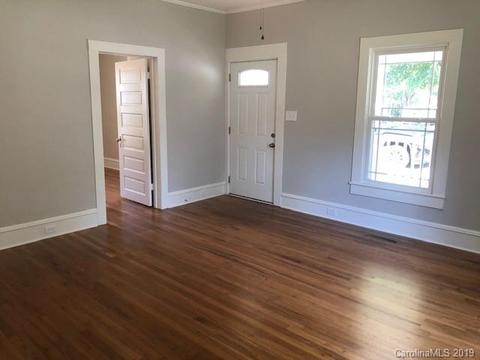 404 E 11th St, Kannapolis, NC 28083 photo 3
