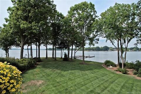19529 Weavers Cir, Cornelius, NC 28031 photo 32