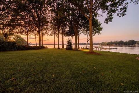 19529 Weavers Cir, Cornelius, NC 28031 photo 37