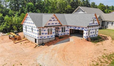 103 Beechmont Dr, Morganton, NC 28655 photo 17