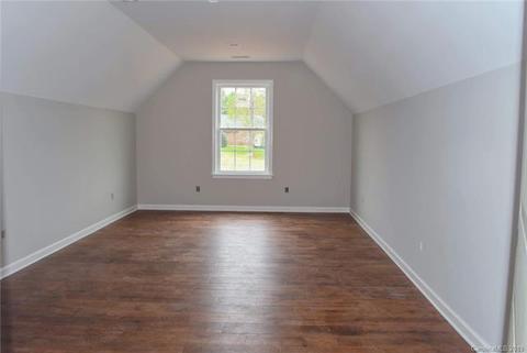 103 Beechmont Dr, Morganton, NC 28655 photo 9