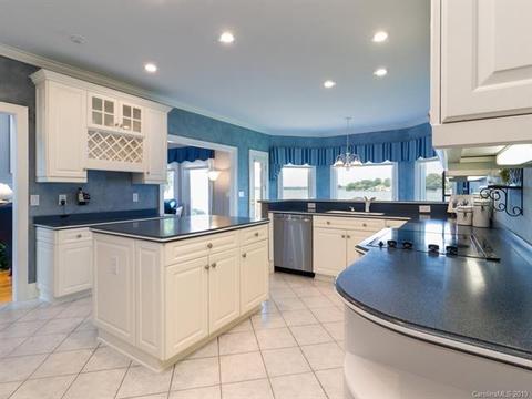 7107 Windaliere Dr, Cornelius, NC 28031 photo 10