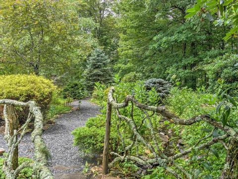 586 Firetower Rd, Spruce Pine, NC 28777 photo 11