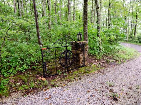 586 Firetower Rd, Spruce Pine, NC 28777 photo 48