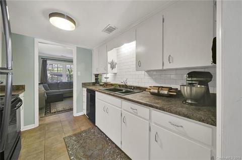 1033 E Meadow Dr #B, Lancaster, SC 29720 photo 5