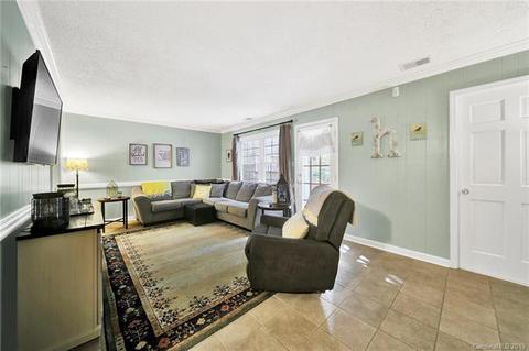 1033 E Meadow Dr #B, Lancaster, SC 29720 photo 9