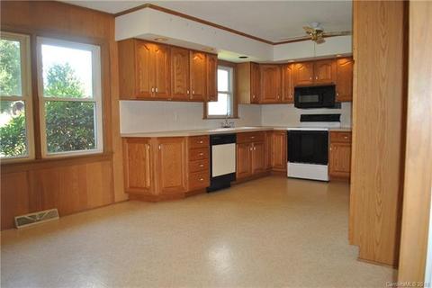 3157 10th Ave, Conover, NC 28613 photo 11