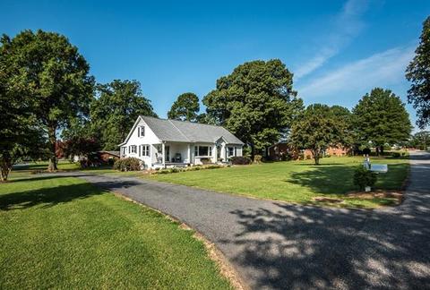 810 2nd St, Conover, NC 28613 photo 3