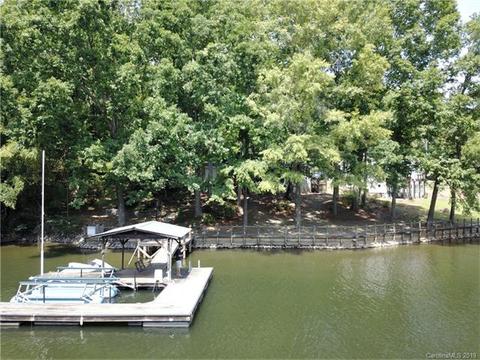 9047 Clement Cir, Terrell, NC 28682 photo 1