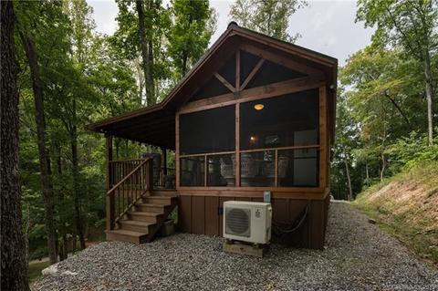 1004 Rector Branch Rd, Marshall, NC 28753 photo 1