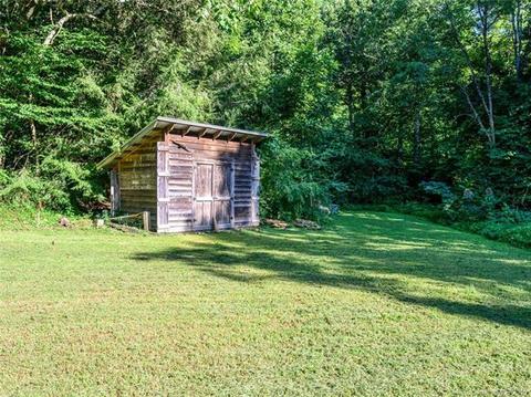 33 Creek Source Ln, Saluda, NC 28773 photo 6