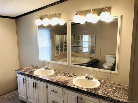 1699 E Amy Dr E, Conover, NC 28613 photo 29