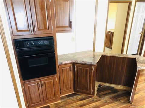 1699 E Amy Dr E, Conover, NC 28613 photo 28