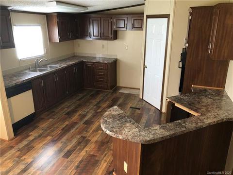 1699 E Amy Dr E, Conover, NC 28613 photo 3
