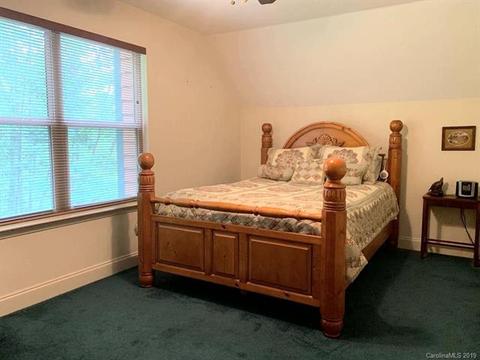 138 E Wabash Dr, Sylva, NC 28779 photo 16