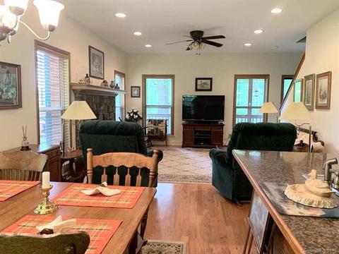 138 E Wabash Dr, Sylva, NC 28779 photo 7