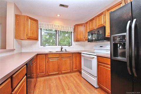 848 Southwest Dr, Davidson, NC 28036 photo 5