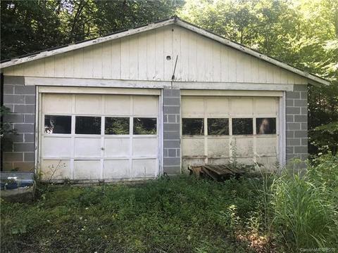 862 Humpback Mountain Rd, Spruce Pine, NC 28777 photo 2