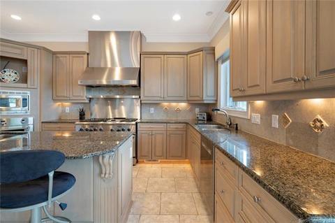 20211 Rainbow Cir, Cornelius, NC 28031 photo 13