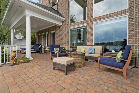 20211 Rainbow Cir, Cornelius, NC 28031 photo 4