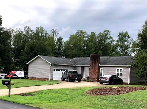 1703 Piney Rd, Hickory, NC 28602 photo 1